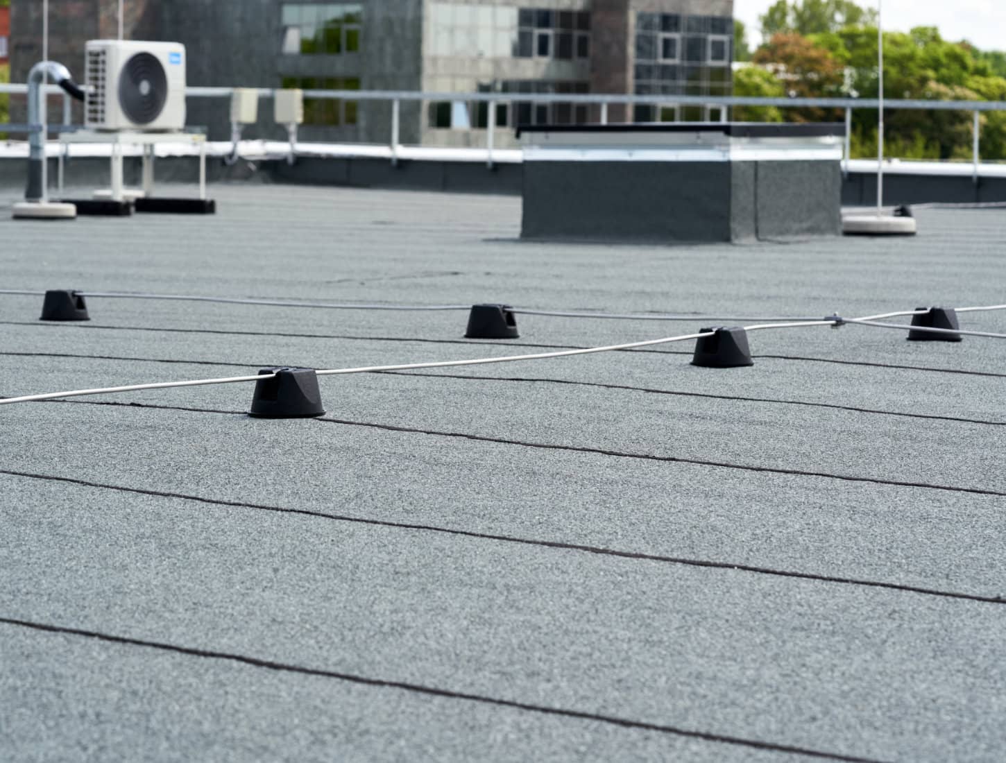 Techniques d'entretien pour un toit en roofing