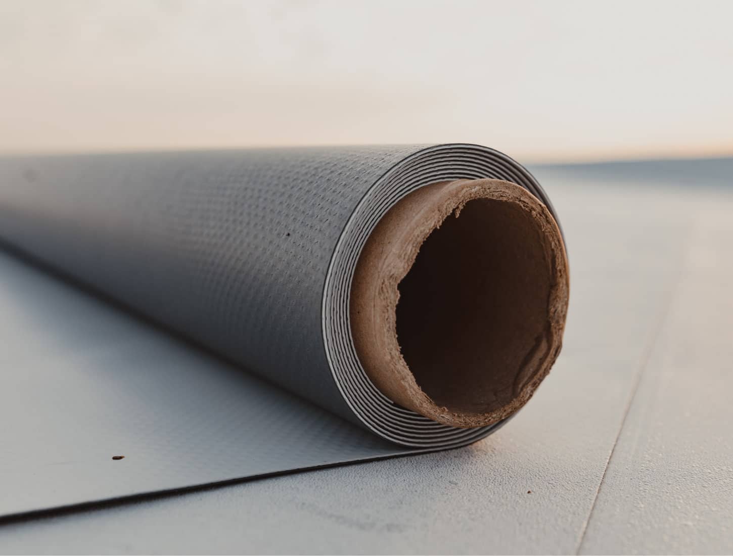 Membrane PVC toiture : avantages, durée de vie et limites